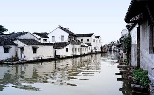 Elegant water town in Suzhou