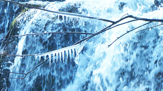 waterfall-in-jiuzhaigou