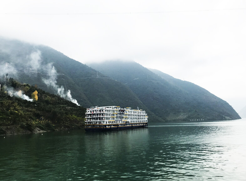 Travel with Leo: 5 Days Yangtze River Cruise from Yichang to Chongqing